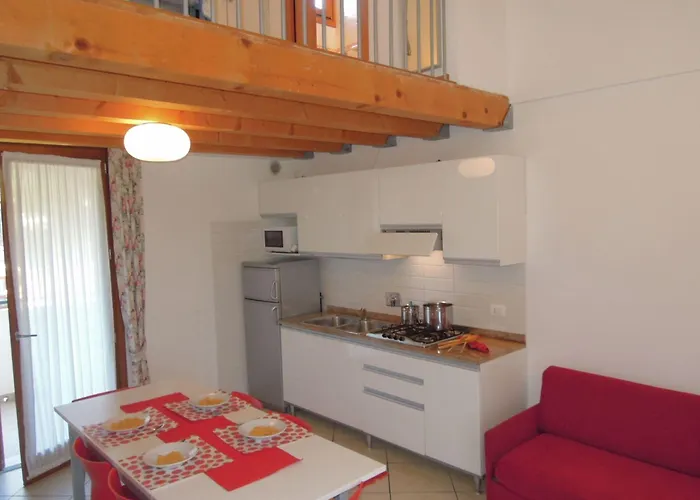 Charming Flat With Swimming Pool Διαμέρισμα