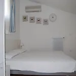 아파트 Charming Flat With Swimming Pool 비비오네