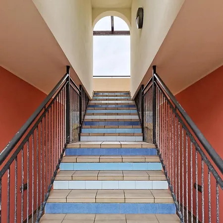 شقة Charming Flat With Swimming Pool