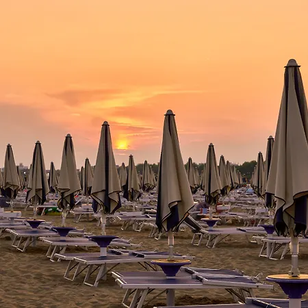 Apartamento Charming Flat With Swimming Pool Bibione