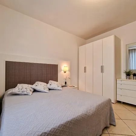Charming Flat With Swimming Pool * Bibione