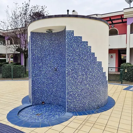 Apartamento Charming Flat With Swimming Pool *