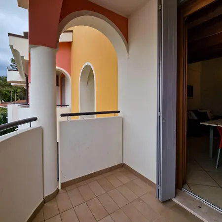Charming Flat With Swimming Pool